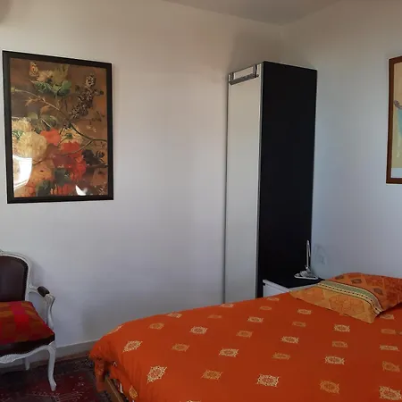 D Independante Dans Pigeonnier Séjour chez l'habitant
